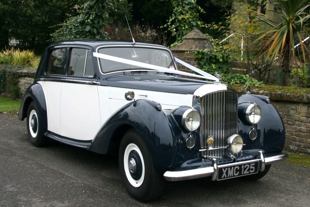 Vintage Bentley Wedding Cars 8
