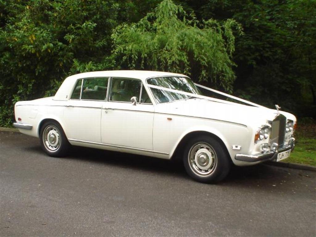 Rolls Royce Cullinan Hire  Rolls Royce Cullinan Wedding Hire