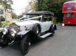 Vintage Rolls Royce for weddings in Ashford