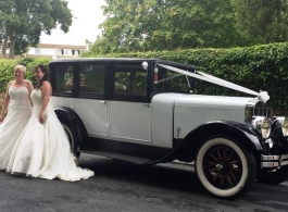 vintage wedding car for hire in Saltash
