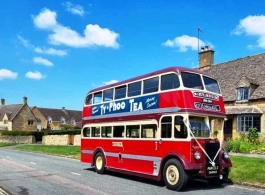 Vintage bus for weddings in Cheltenham