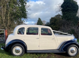 Vintage Rover wedding car in Chepstow