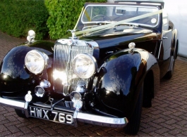 Classic 1940s Triumph for wedding hire in Aylesbury
