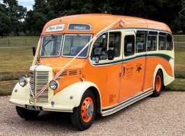 Vintage bus for weddings in Reading