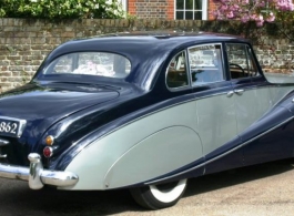 Classic 1950s Bentley for weddings in Worcester Park
