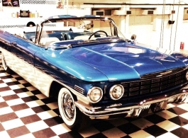 Classic 1960 American car for weddings in Richmond