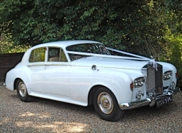 Rolls Royce Silver Cloud wedding car hire in Slough