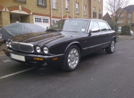 Daimler XJ8 wedding car in Nottinghamshire