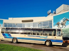 Vintage coach for wedding hire in Worcester