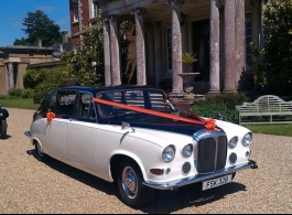 Daimler Bridesmaids car for weddings in Fareham