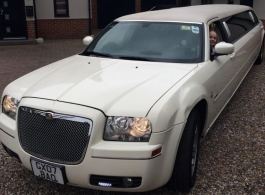 Chrysler Limousine for 8 passengers in Chelmsford