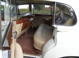 Rolls Royce wedding car in Salisbury