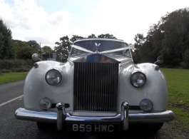 Rolls Royce Silver Cloud wedding car in Basingstoke