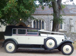 Vintage Rolls Royce wedding car in Caterham