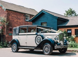 Vintage wedding car for hire in Chelmsford