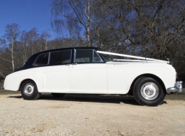 Classic 1960s Rolls Royce Phantom for weddings in Winchester