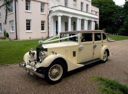 Vintage Rolls Royce for weddings in Gravesend