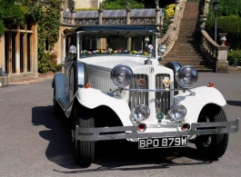 Vintage wedding car hire in Swindon