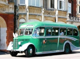 Vintage wedding bus in Huntingdon