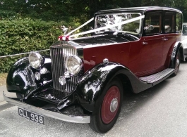 Vintage Rolls Royce for weddings in Ashford