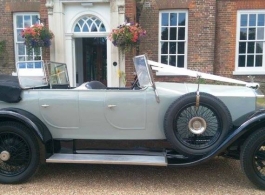 Vintage1920s Rolls Royce for weddings in Rochester