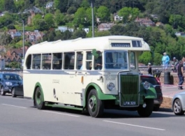 Vintage bus for weddings in Bridgwater