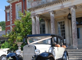 Vintage style wedding car in Southampton