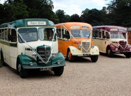 1940s vintage bus for weddings in Wokingham