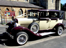 Vintage car for wedding hire in Cambridge
