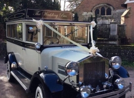 Vintage wedding car hire in Wimbledon