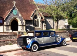 Vintage style bridal car for weddings in Southampton